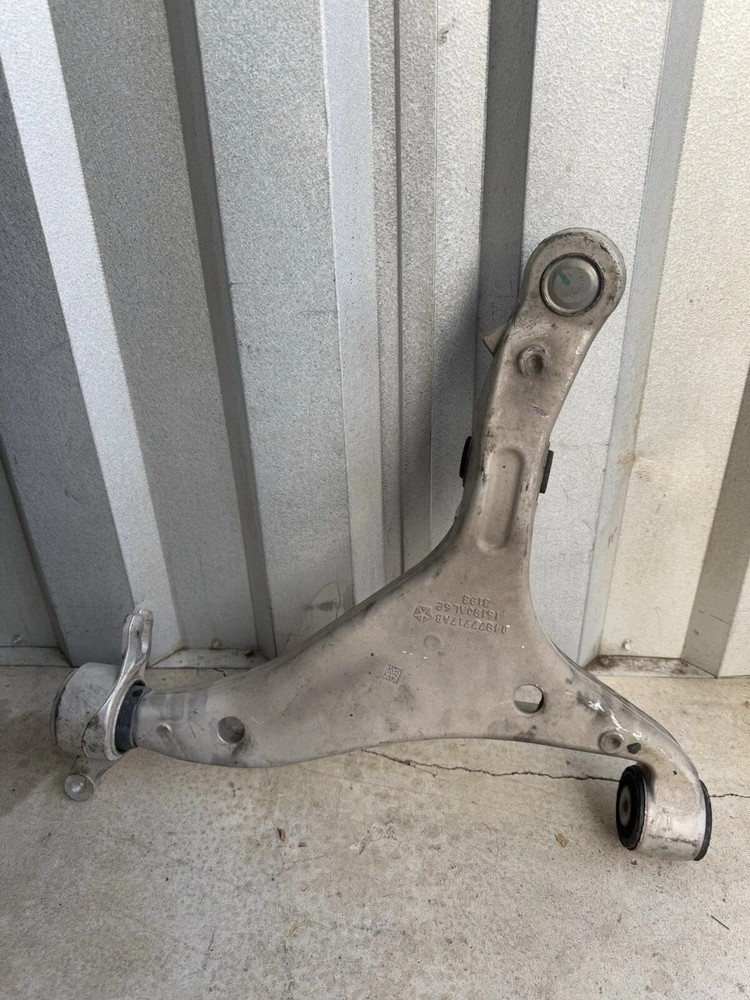 2016-2021 Grand Cherokee Durango Front Left Lower Control Arm 04877717AB OE 1988