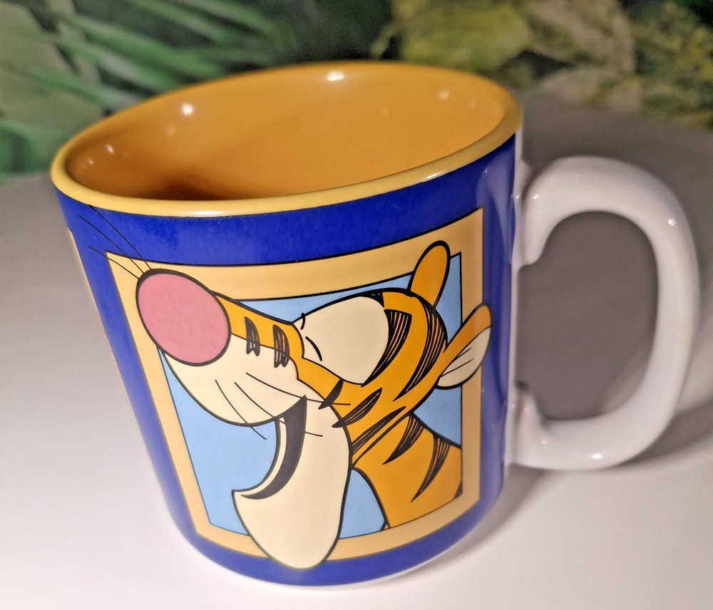 VTG ~ Disney Tigger Winnie the Pooh ~ Ceramic Coffee Mug Tea Cup