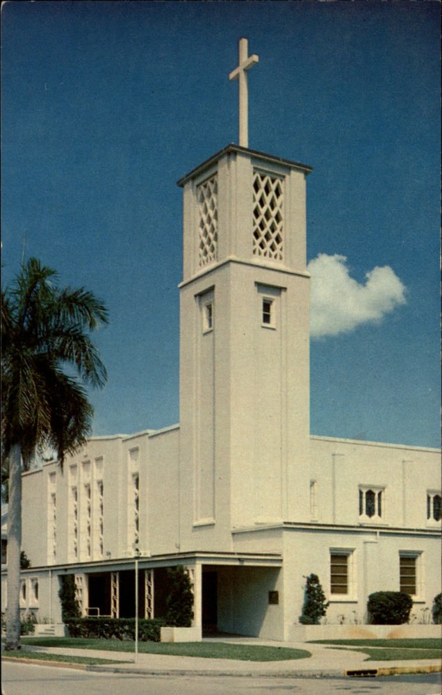 First Methodist Church Fort Myers Florida vintage postcard m703