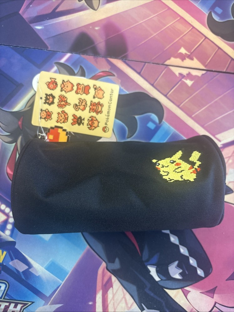 Pokemon Center Limited 25th Anniversary Gold & Silver Dot Pikachu Pouch