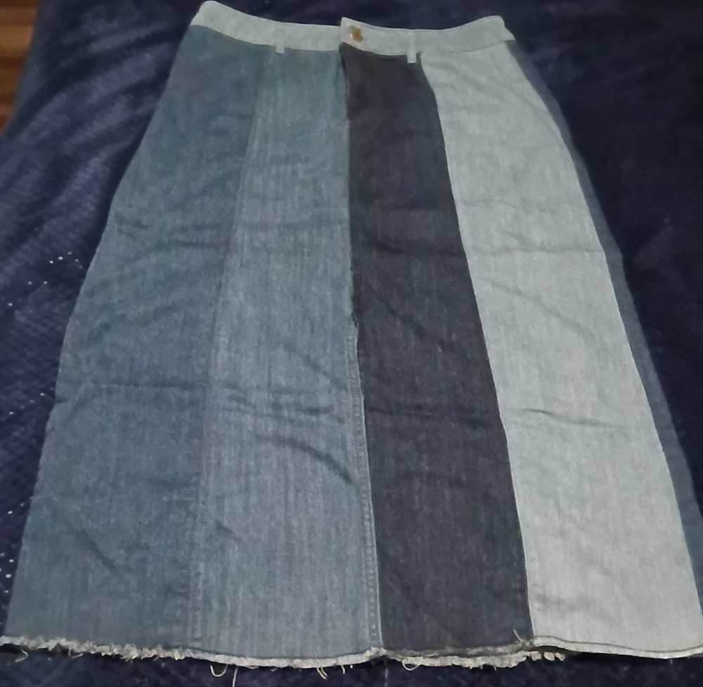 Denim Blue/Gray Colorblock Knee Length Straight Pencil Skirt Pockets Size 14