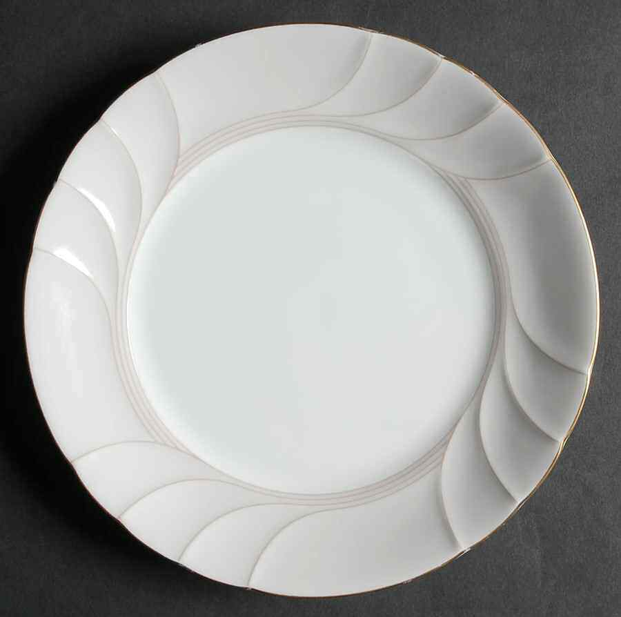 Mikasa Rose Bisque Salad Plate 391144