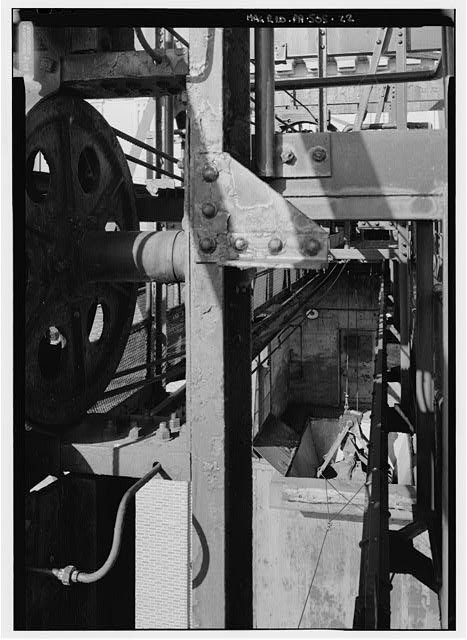 22. Closer view of the Boom Hoist mechanism - Delaware County Electric Company,