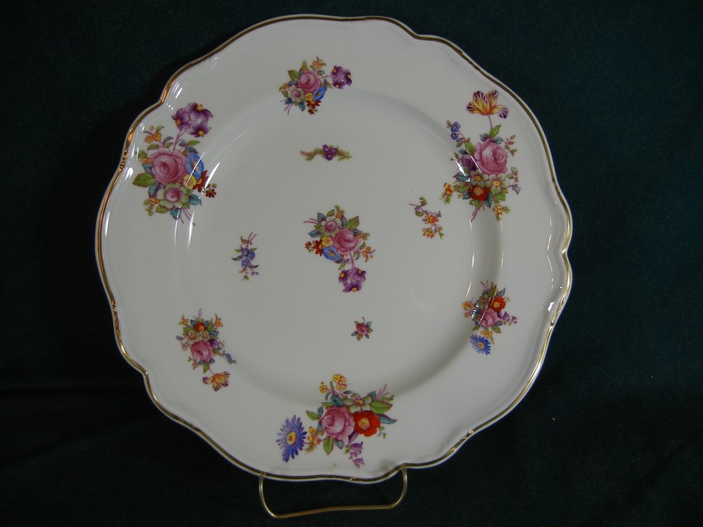 Copeland Spode Carolyn Pattern Number Y6987 Bone China Floral Dinner Plate(s)