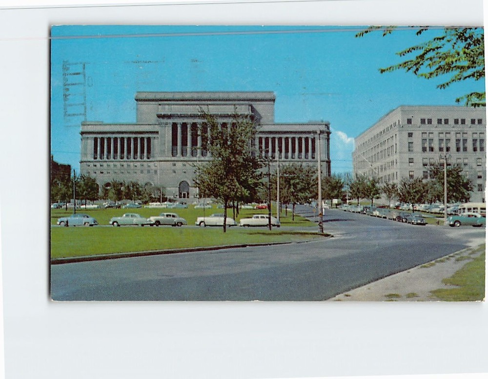 Postcard Macarthur Square Court & House Safety Building Milwaukee Wisconsin USA