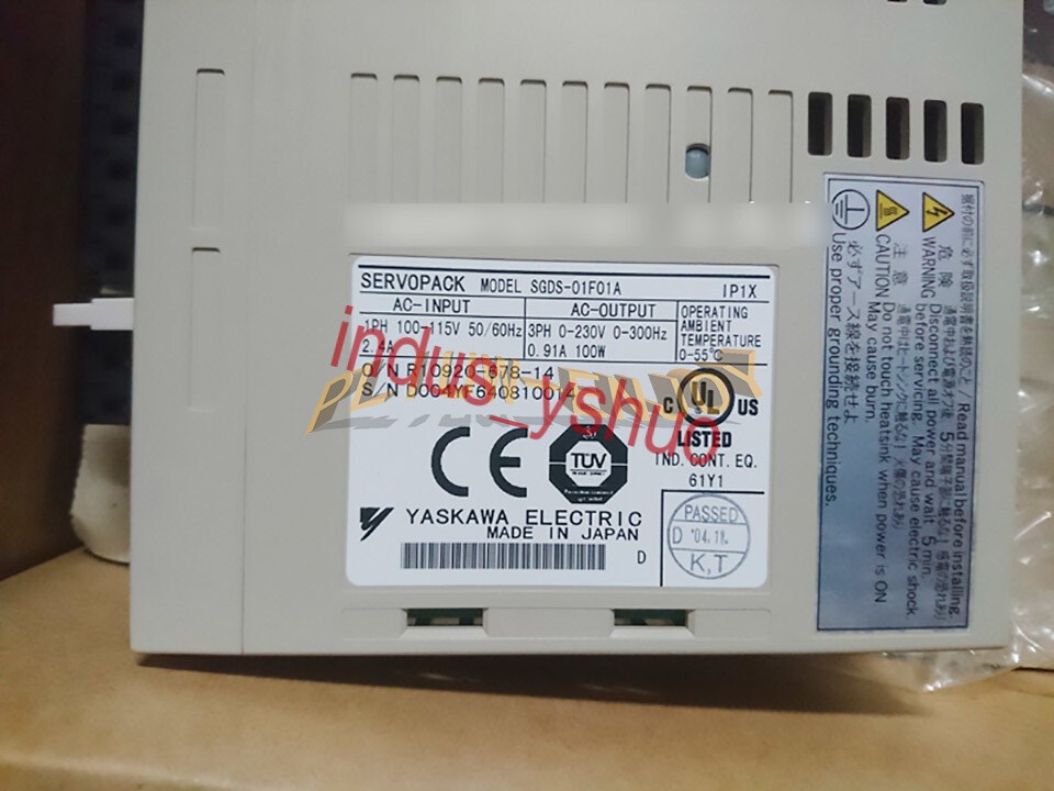 One Yaskawa Servo Driver Sgds-01F01A New