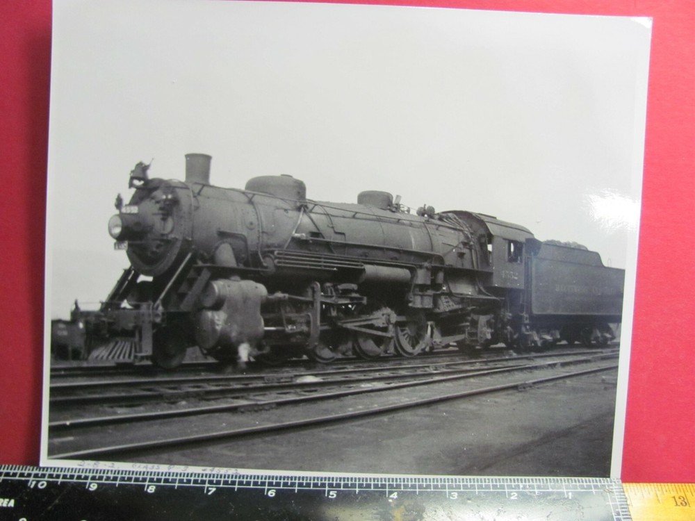 BALTIMORE & OHIO RAILROAD 2-8-2 LOCOMOTIVE #4552 B&W 8x10 PHOTO B&O RR HISTORY