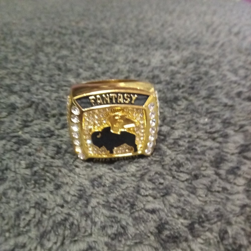 Buffalo Wild Wings Fantasy Football Champion Ring Size 10.75 Free Shipping