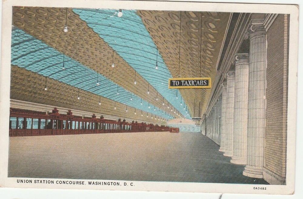 Washington DC-Union Station Concourse, Souvenir Vintage Postcard