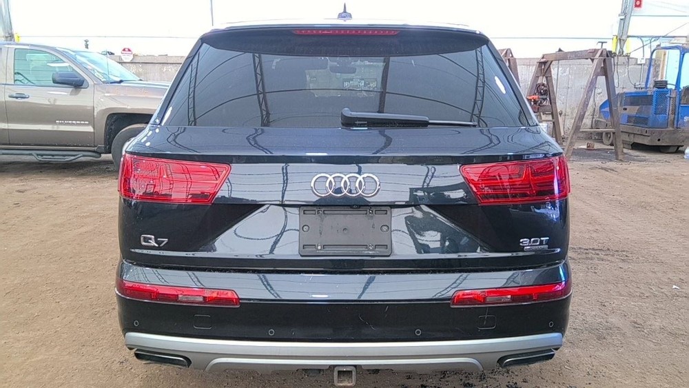 Q7 AUDI   2018 Fuel Filler Door 6864031