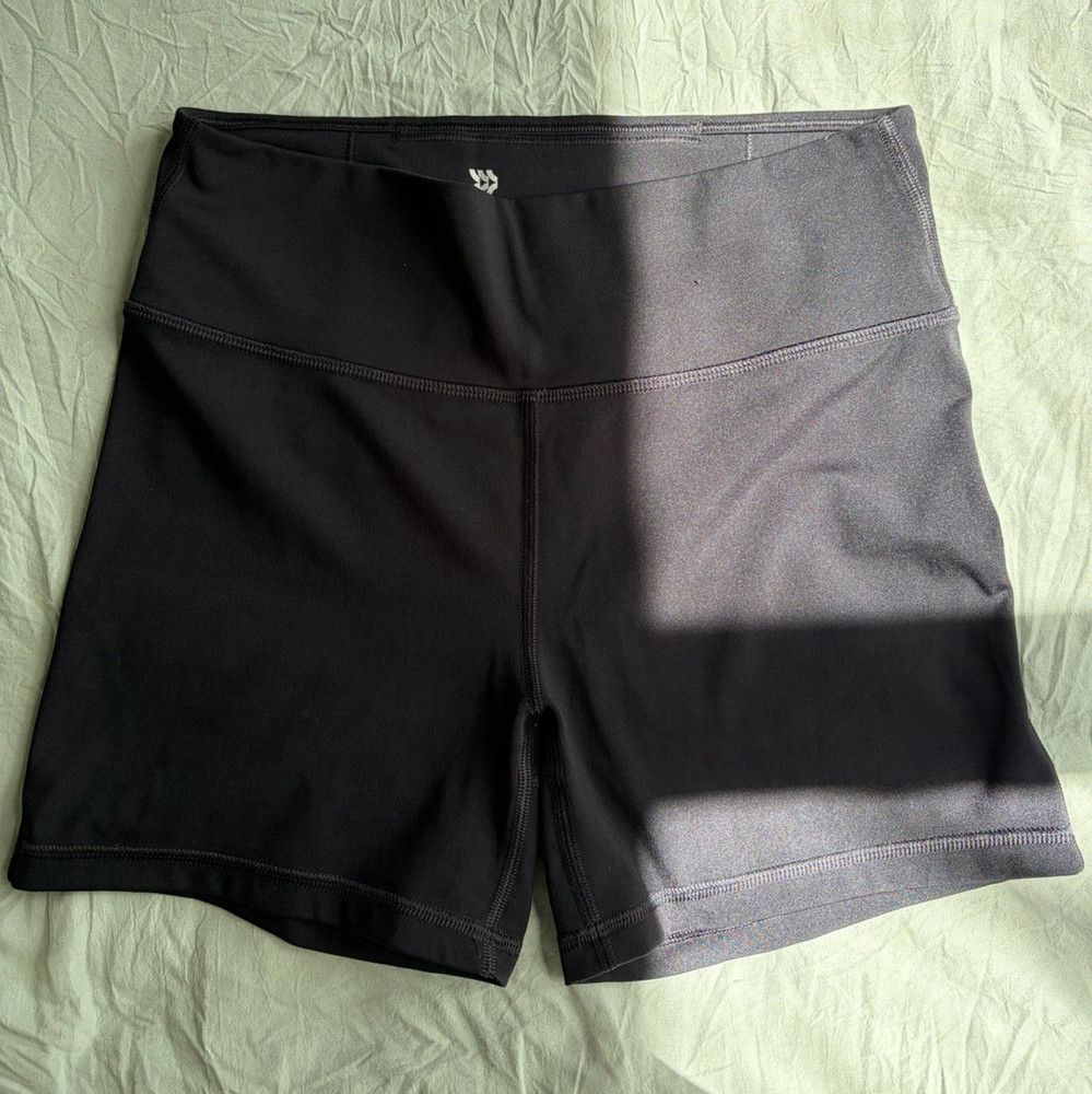 All in Motion Women's Black Biker Activewear Shorts Pull-On Stretch Solid M