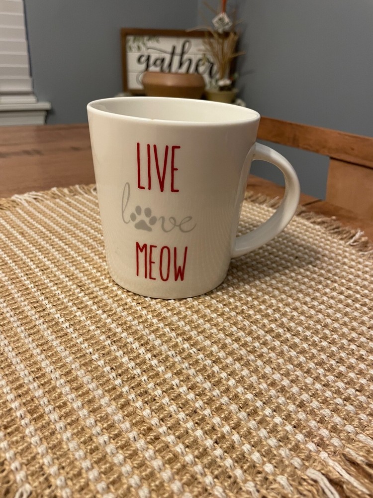 Pfaltzgraff Live Love Meow Cat Lover Coffee Mug