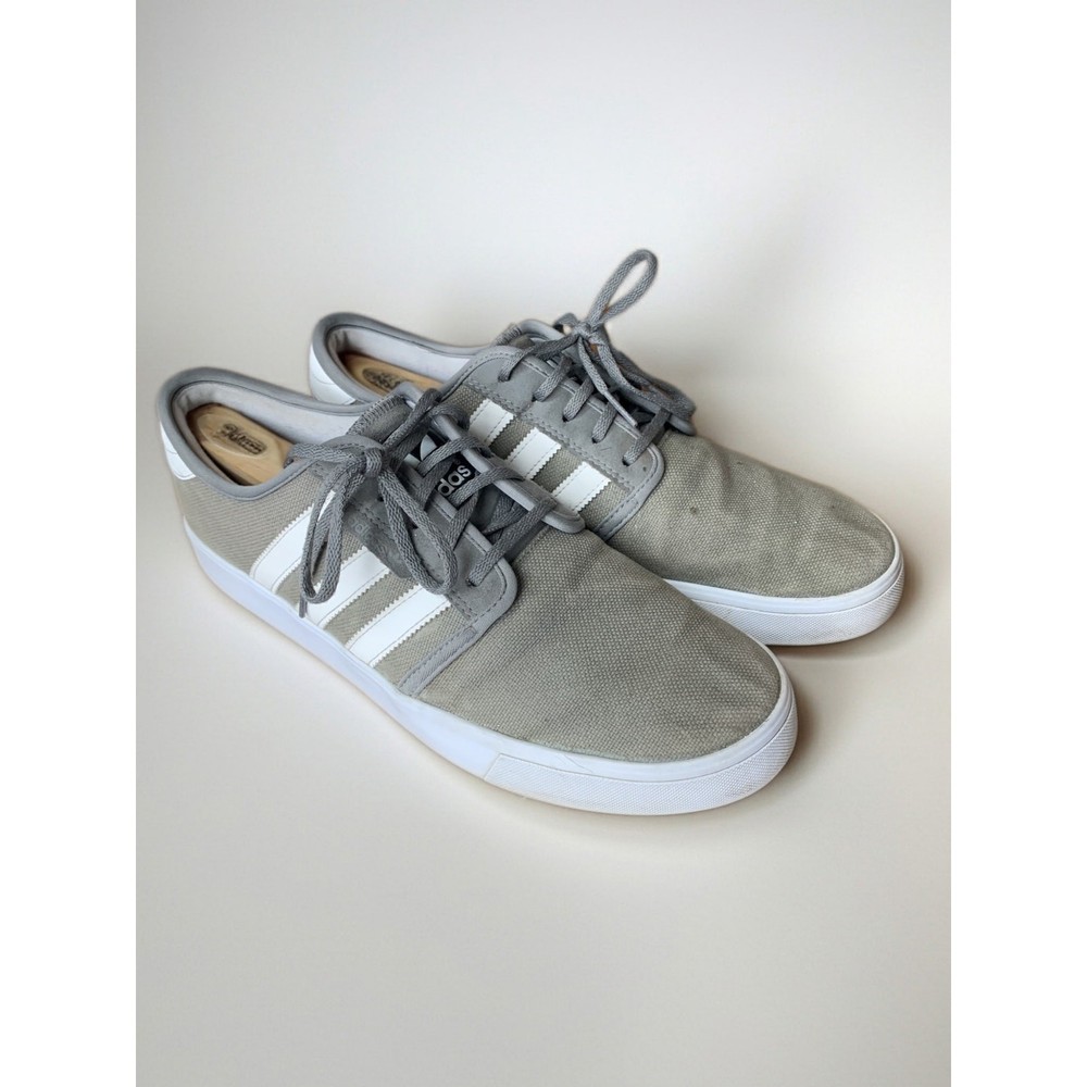 Adidas Seeley Skate Shoes Men’s Size 11 Gray Canvas White Stripe Low Top