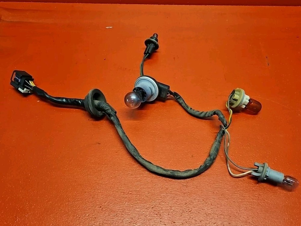 2011 - 2016 Chevrolet Cruze - Tail Lamp Tail Light Wiring Harness / Pigtails