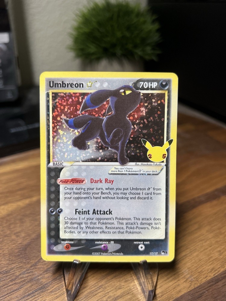 Pokémon TCG Umbreon Gold Star 17/17 Celebrations Classic Collection LP Condition