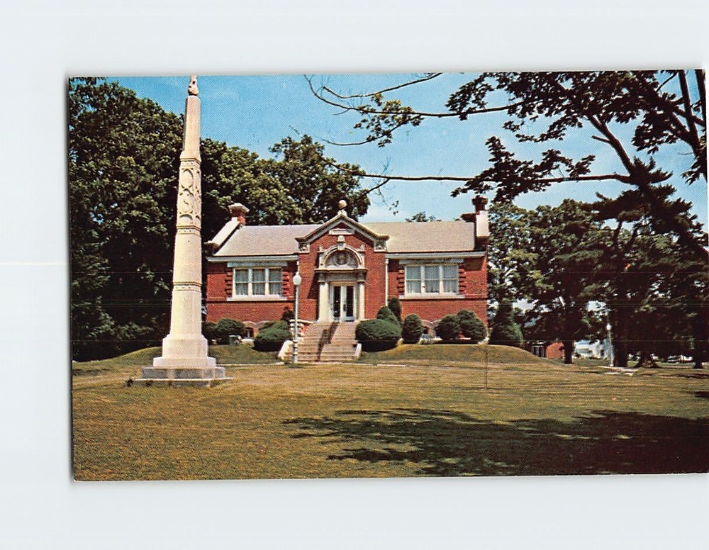 Postcard Tipton Public Library  Tipton Iowa