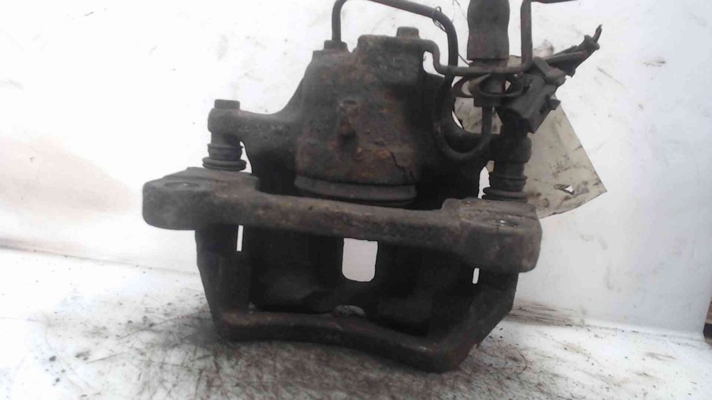 Audi A4 II 8E0615123D Front Left Brake Caliper