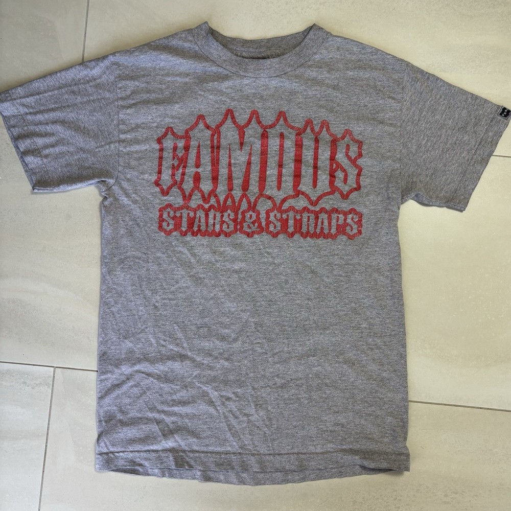 Famous Stars & Straps Spellout T Shirt Gray Red Small Y2K
