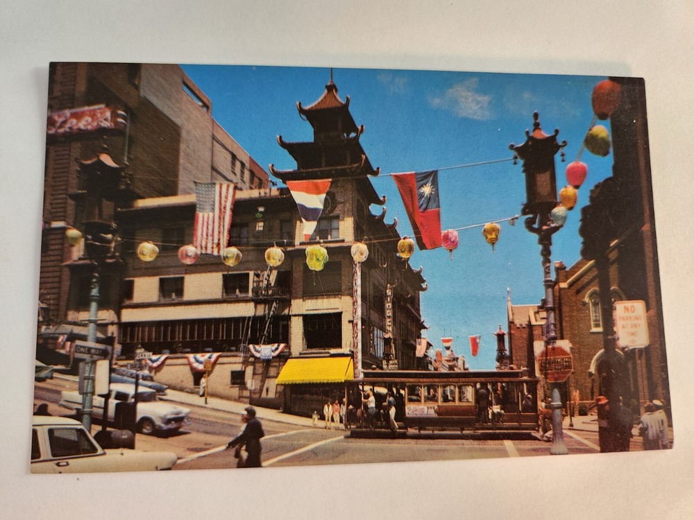 Chinatown San Francisco CA Vtg Postcard Unposted NEW Flag Trolly Street Scene