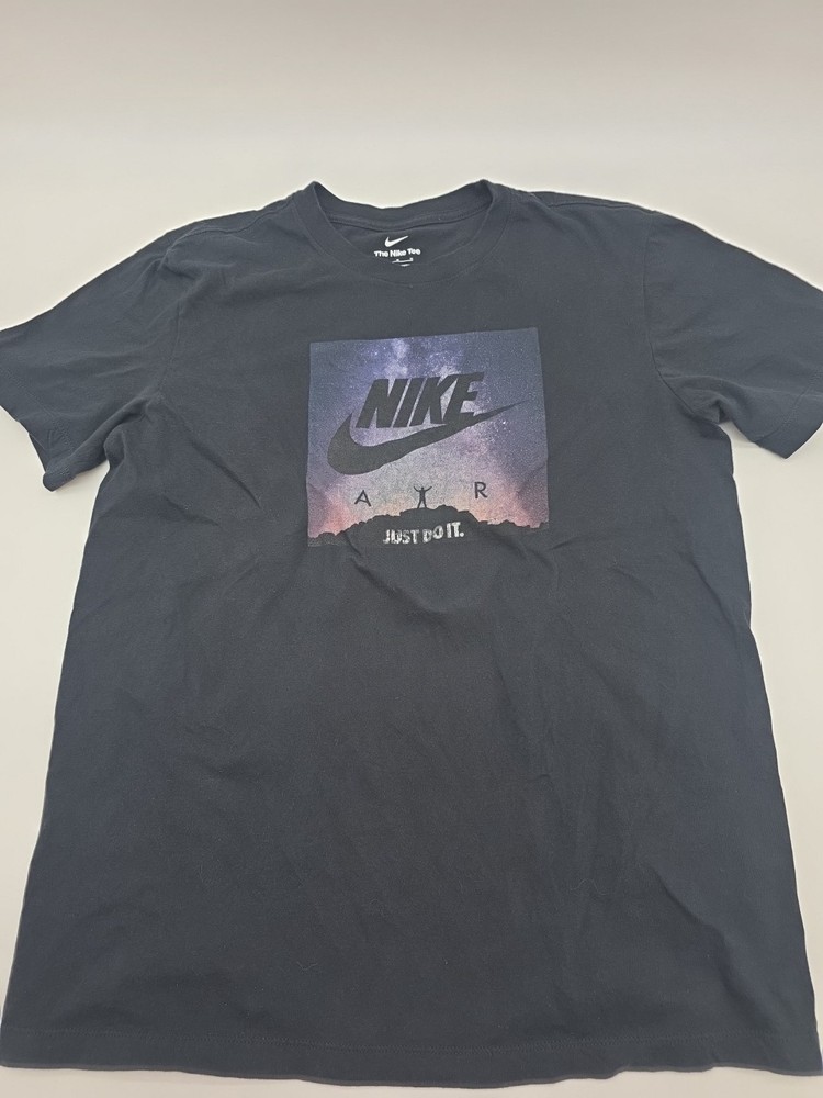 Nike The Nike Tee Swoosh T-shirt Men M Black Graphic Tee.#45439