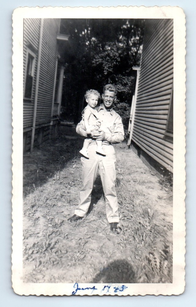 Old Vintage Photo ARMY MAN SOLDIER HOLDING BOY OUTSIDE HOUSE 1945 WW2