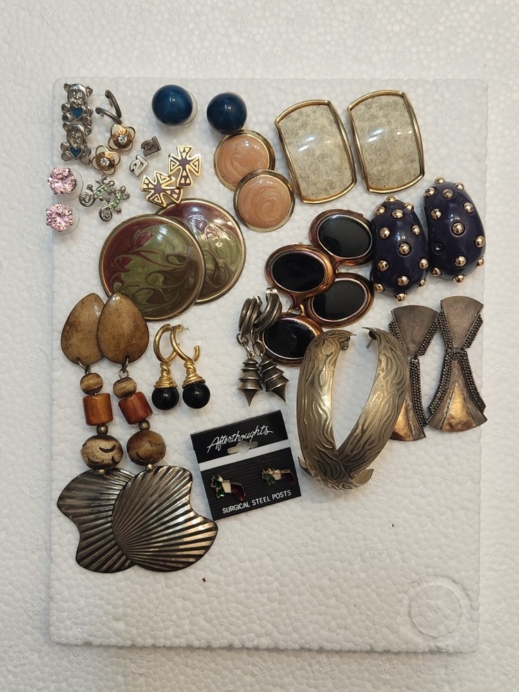 FOR PIERCED EARS-mated VINTAGE earrings lot of 18 pairs