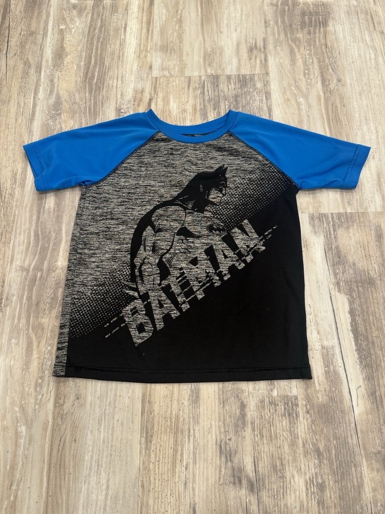 Batman 6/7T Boys T-Shirt DC Comic Graphic Blue And Grays Short Sleeve
