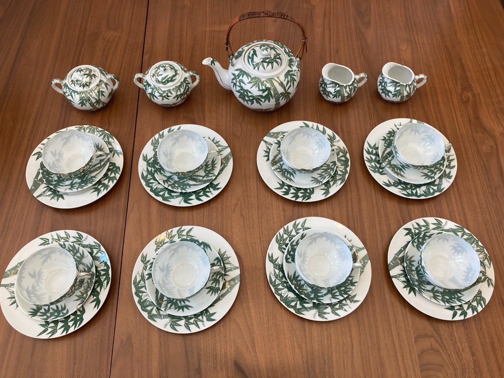 Vintage Japanese 29-Piece Porcelain Tea Set