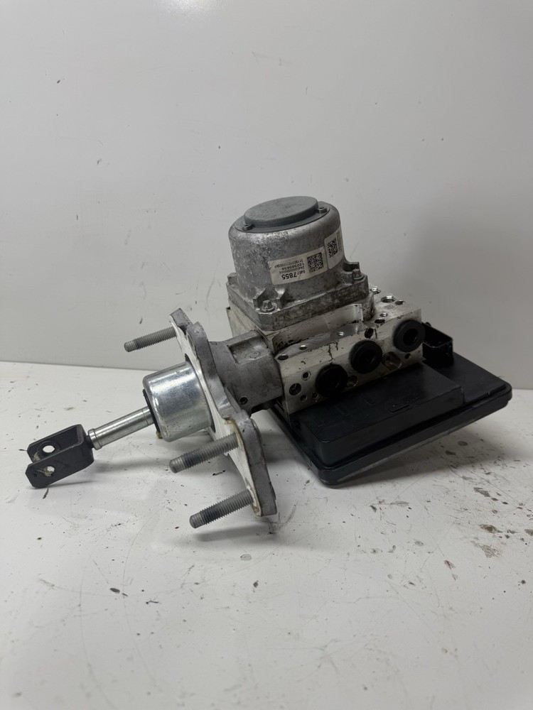 2019-2022 Chevrolet Silverado 1500 ABS Brake Booster Module 84677855 OEM 3125