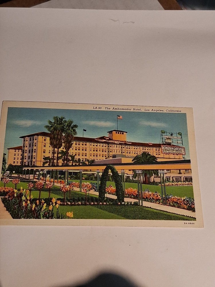 Postcard - The Ambassador Hotel, Los Angeles, California