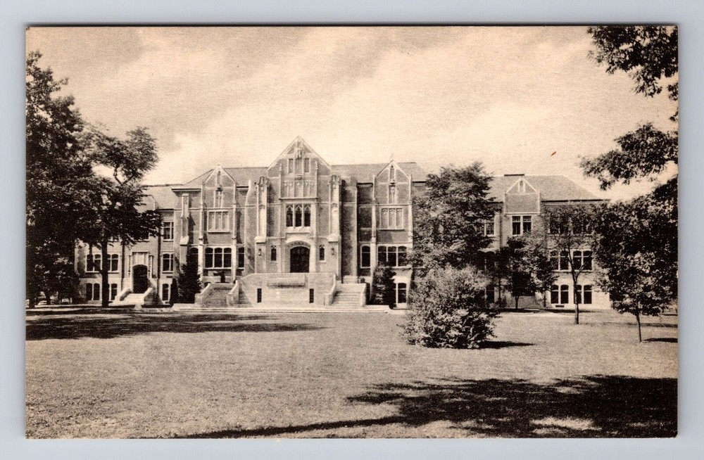 Muncie IN-Indiana, Arts Building, Ball State Teachers College, Vintage Postcard