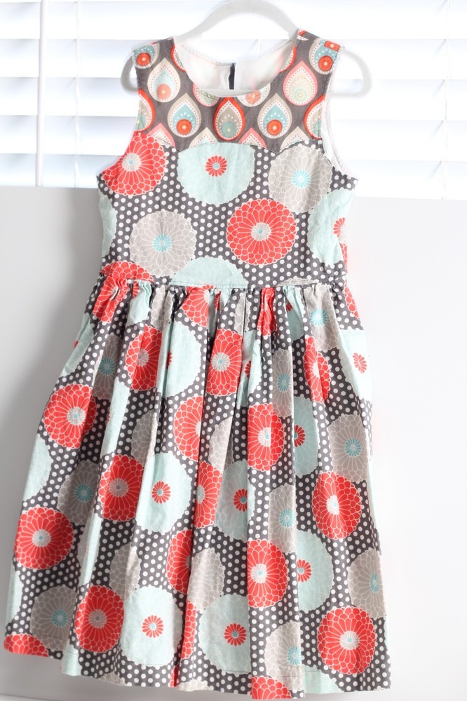 possible Girl Sadie Dress pattern girls size 5-6 floral polka dot sleeveless