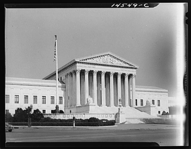 Photo:D.C., Supreme Court Building. Washington