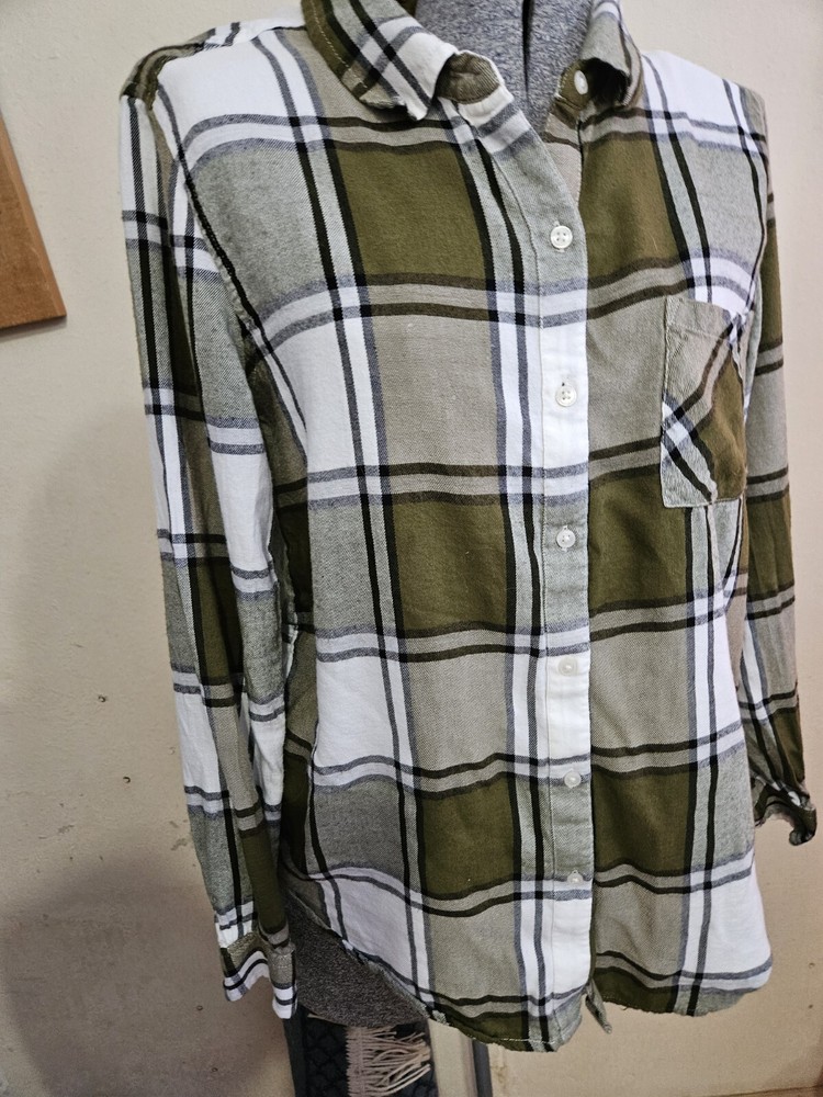 Lucky BRAND CLASSIC FIT GREEN PLAID flannel type Woman's SHIRT SIZE M