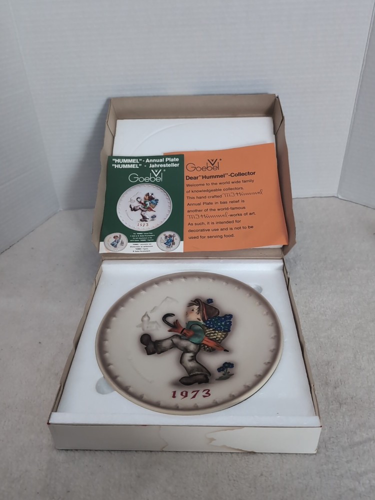 M. J. Hummel Annual Plate Goebel 1973 Original Box Vintage Germany
