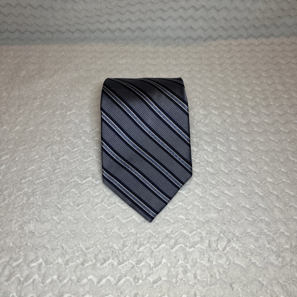 Jos A Bank Repp Stripe Tie Silk Navy Blue and Silver Made in USA Mens 59in x 3.5