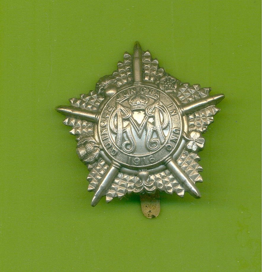 GUARDS MACHINE GUN DIVISION.WHITE METAL ARMY CAP BADGE