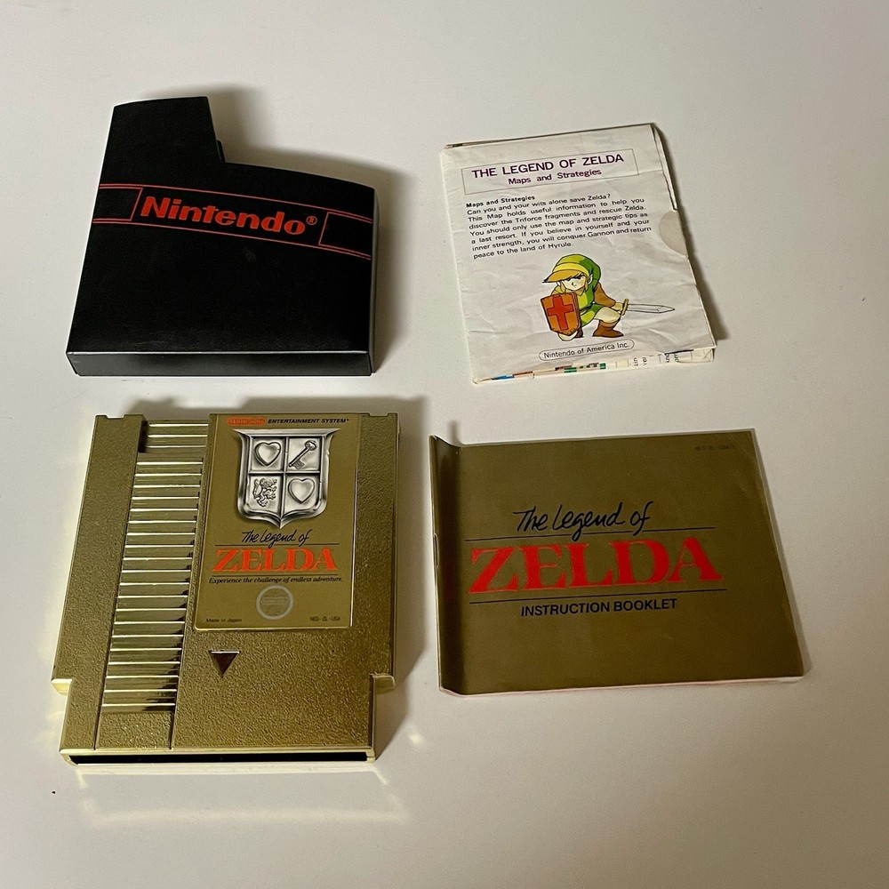 Nintendo The Legend of Zelda - NES Gold Cartridge with Manuals