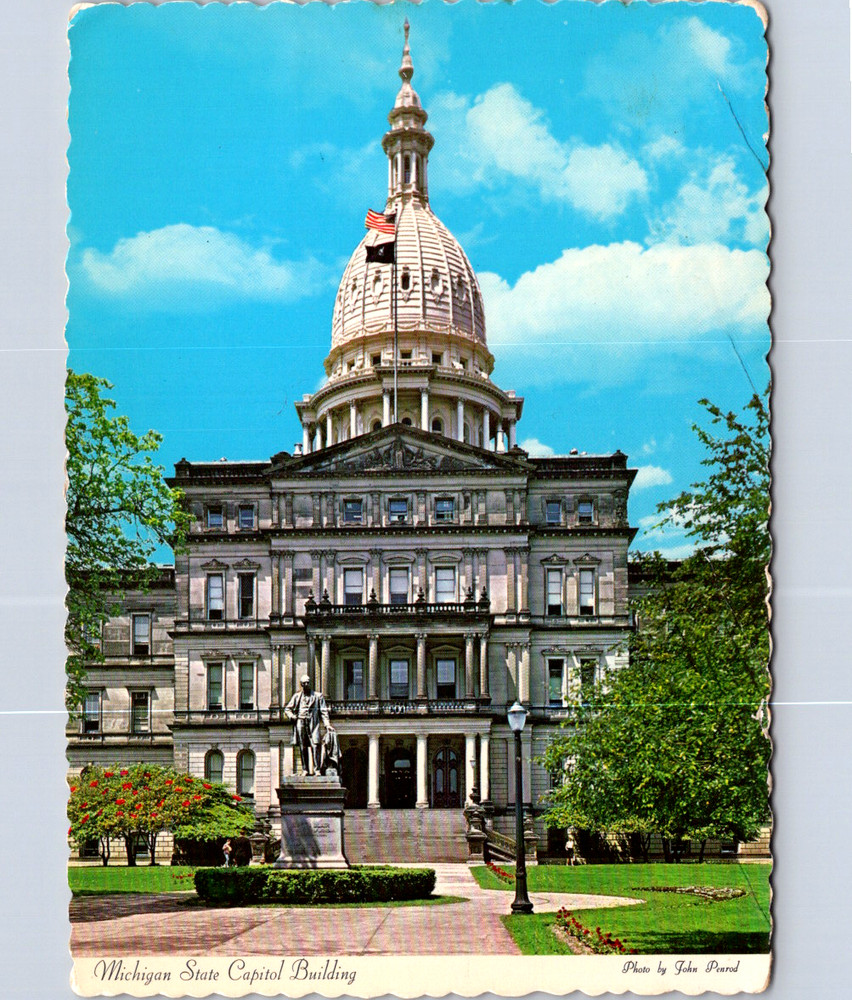 Vintage Postcard Michigan State Capitol Building Lansing Dome View