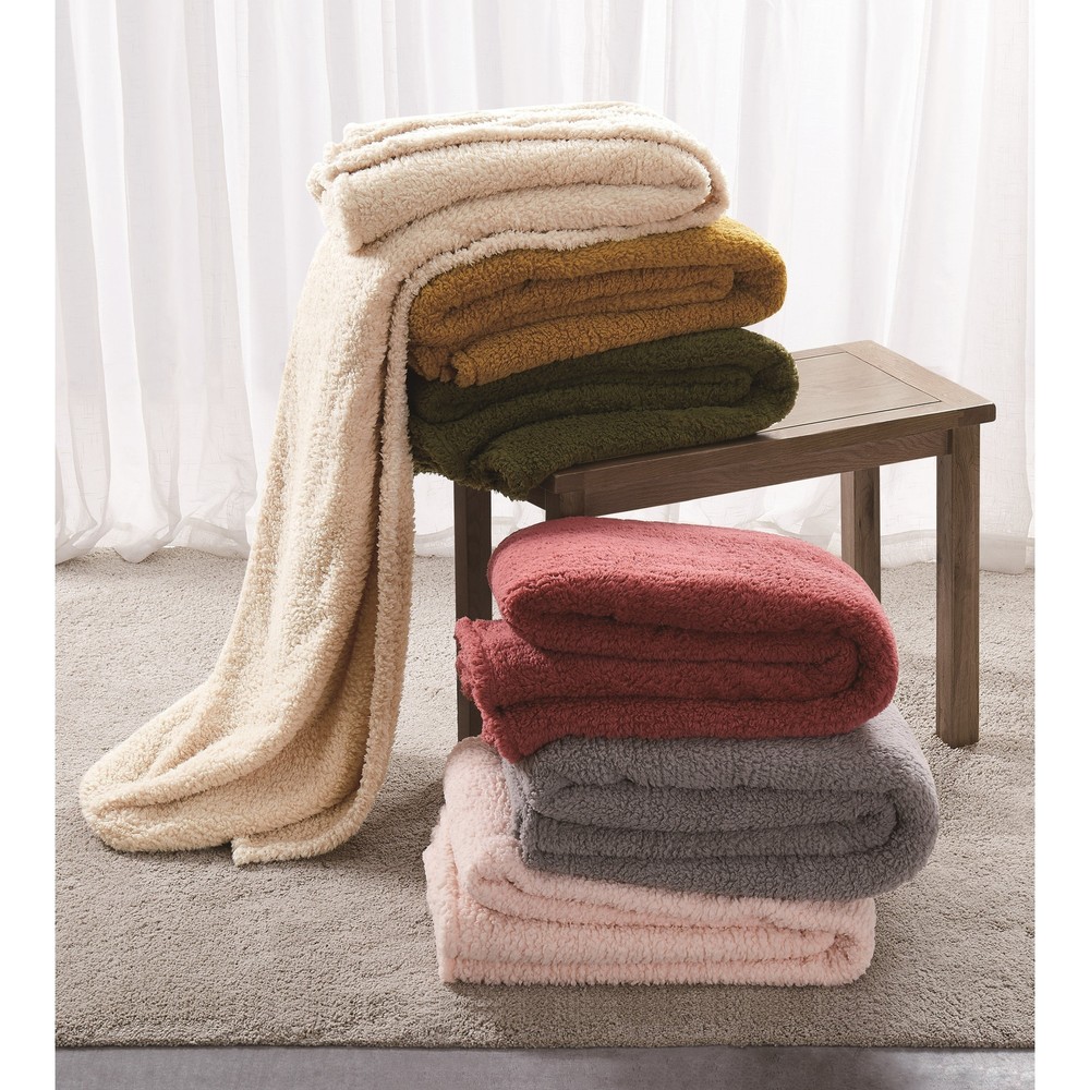 Cozy Anton Sherpa Blanket for Porch & Den Warmth