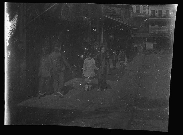 Photo:San Francisco Chinatown Street Scene 1900s Children Pedestrians