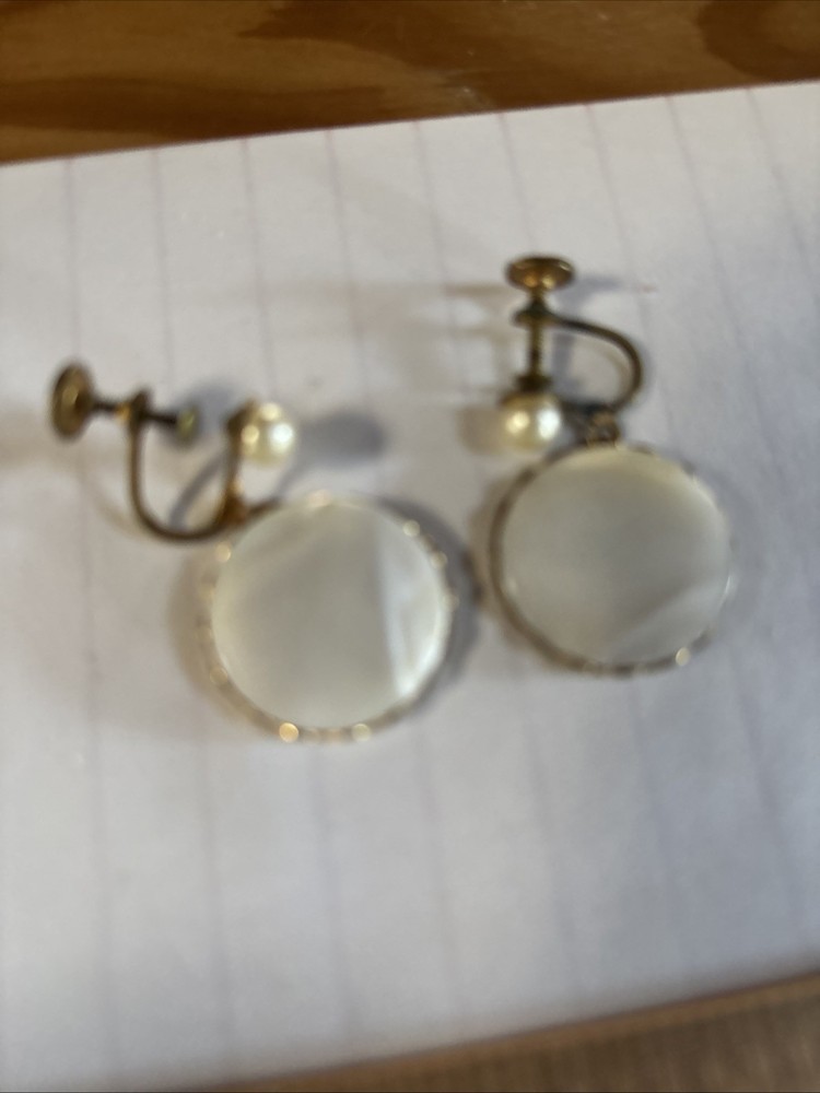 Vintage Gold Tone Mother Of Pearl Dangle Clip On Earrings Costume Jewelry