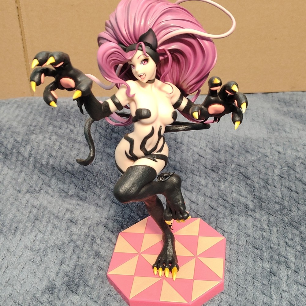 Used Limited Edition Darkstalkers Felicia Bishoujo Statue