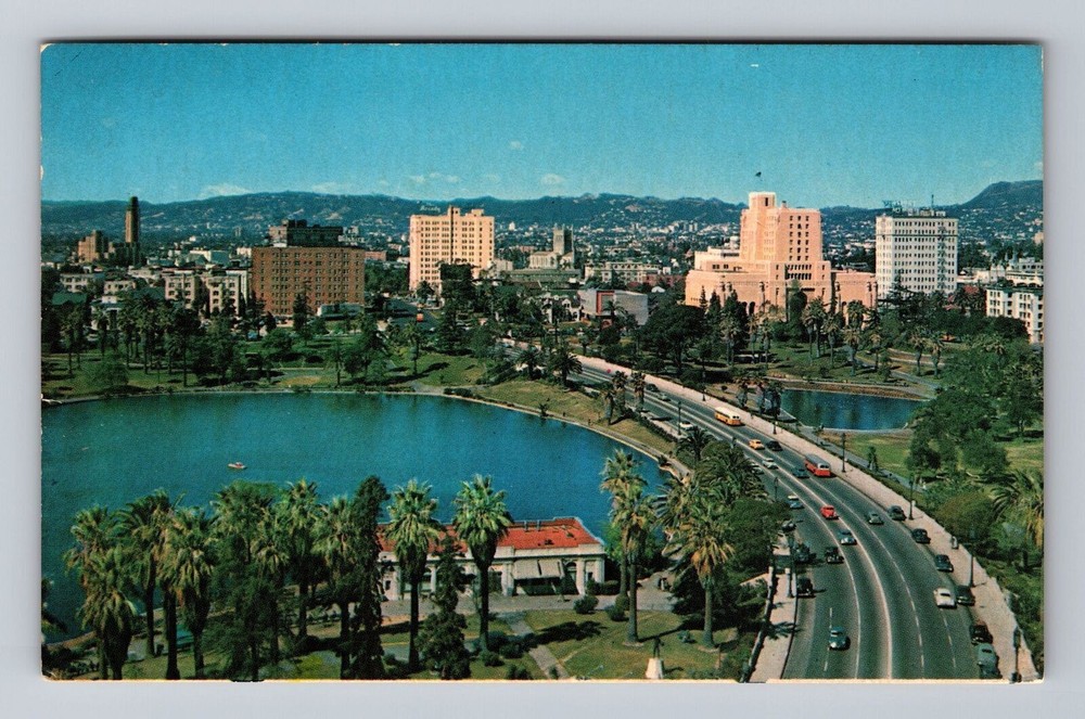 Los Angeles CA-California Wilshire Boulevard MacArthur Park Vintage Postcard