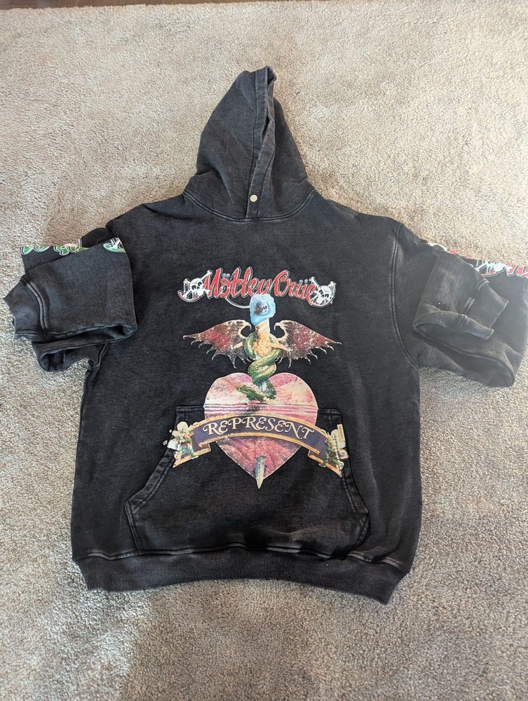 Represent Clothing “Standing On The Shoulder Of Giants” Crewn Neck Sweater