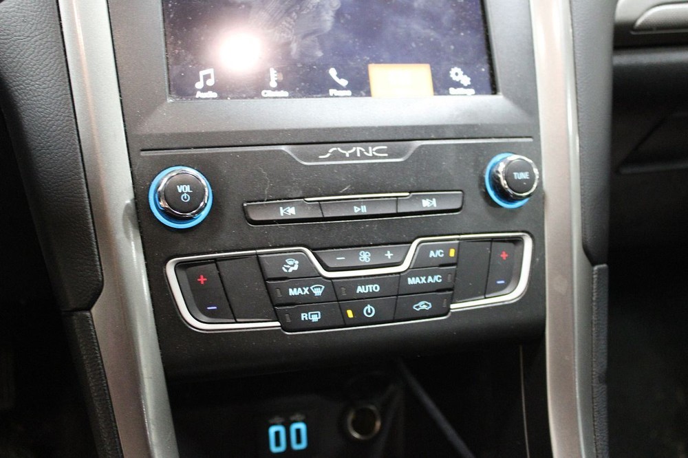 FUSION    2019 Audio Equipment Radio Control Panel 2941544