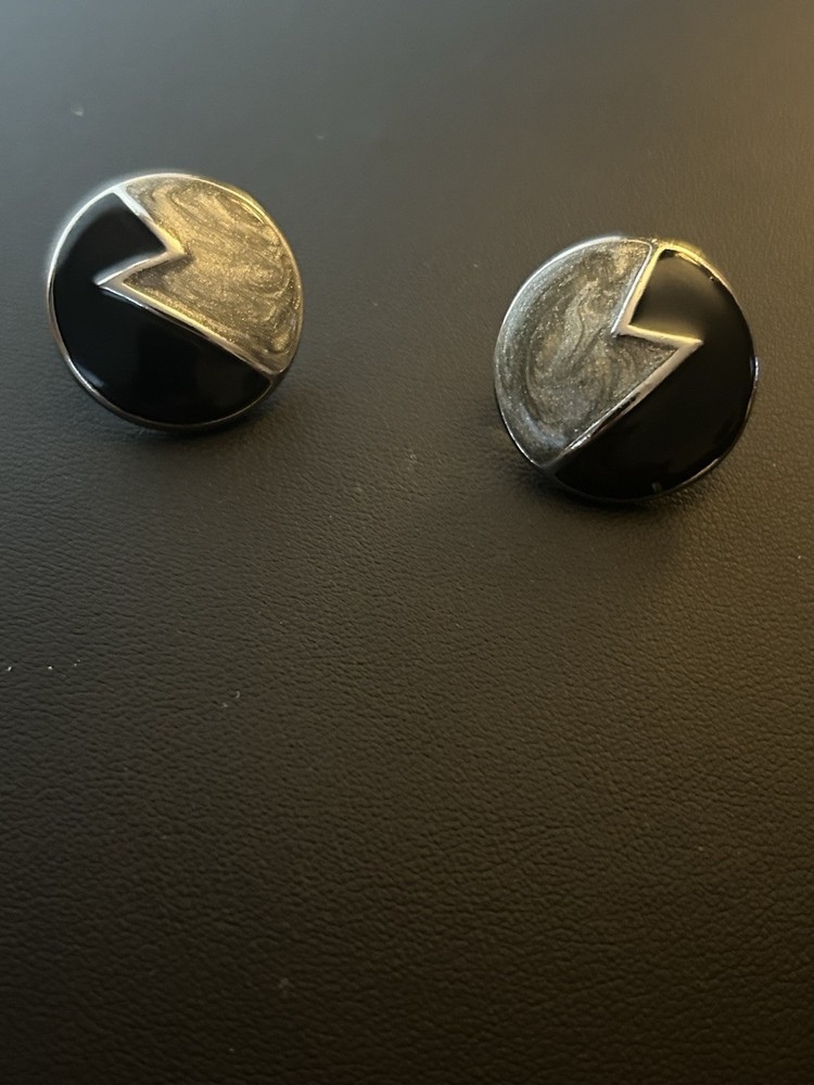 Vintage Signed TRIFARI Black & Silvery Enamel Silver Tone Earrings Pierced