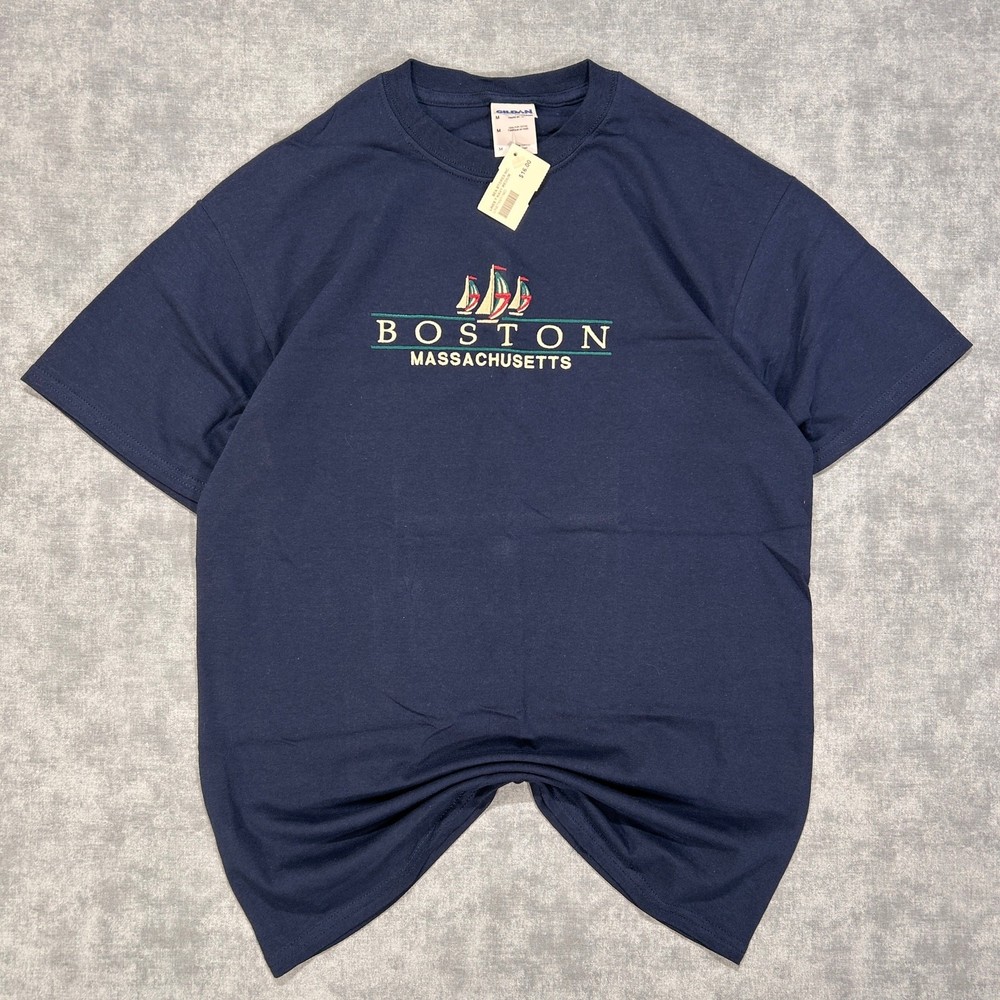 VTG Deadstock Gildan Boston Massachusetts boat embroidered casual tshirt mens M