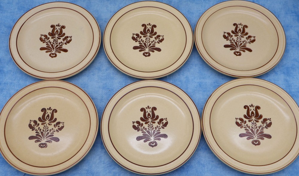 Pfaltzgraff Village Plates Set of 6 Vintage USA Brown Tan 7” Dinner Salad Plates