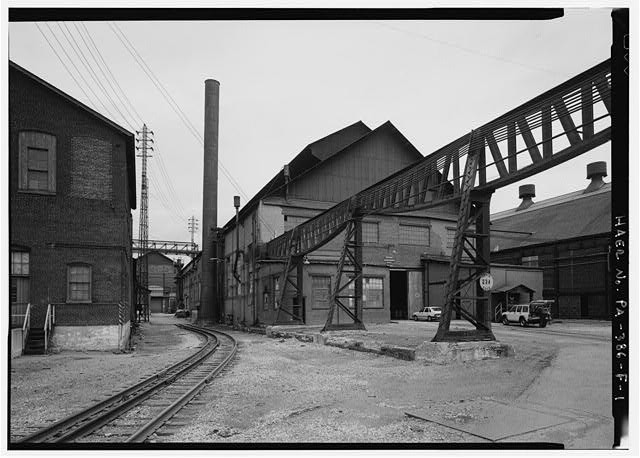 1. West facade of shop building, looking east - Bethlehem Steel Corporation,